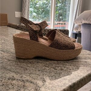 Universal Thread Platform Wedge l 8